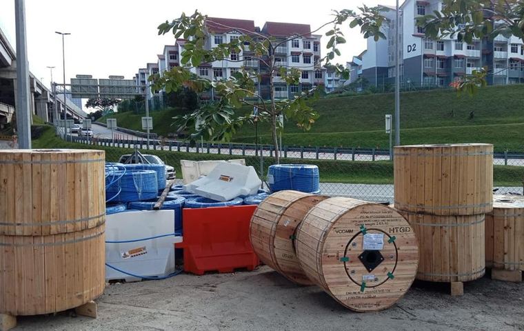 Cable drums on site